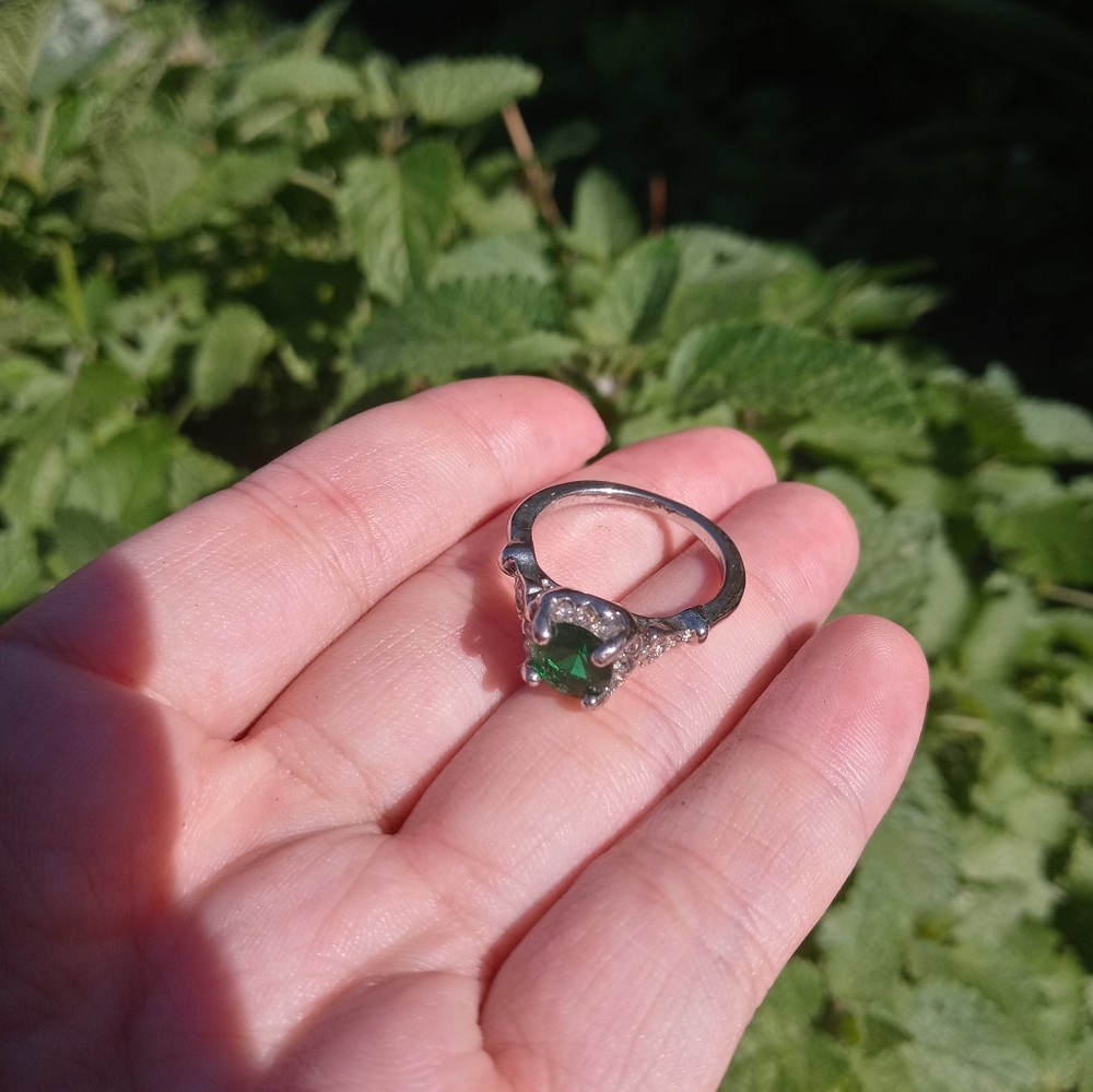Ring - Picture 4 of 5